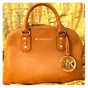 Michael kors small satchel purse